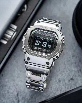Casio GMW-BZ5000D-1E