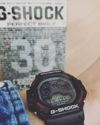 Наручные часы  Casio  G-Shock Casio DW-5900-1E (фото 11)