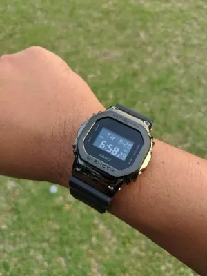 Casio GM-5600UB-1E