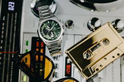 Наручные часы  Casio  Edifice Casio EFS-S570D-3A (фото 2)