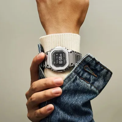 Casio GMW-BZ5000D-1E
