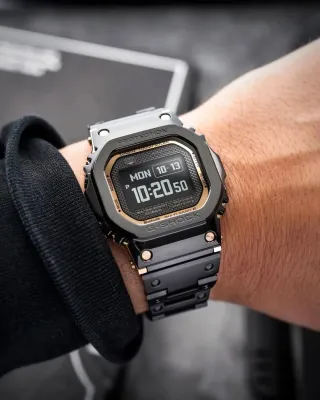 Casio GMW-BZ5000BD-1E