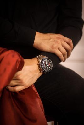 Наручные часы  Casio  Edifice Casio EFV-620D-1A4 (фото 4)