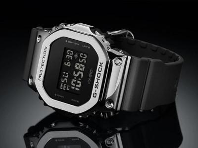 Наручные часы  Casio  G-Shock Casio GM-5600-1E (фото 7)