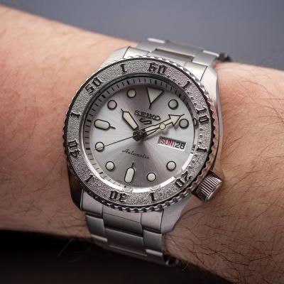 Наручные часы  Seiko  Seiko 5 Sports Seiko SRPE71K1 (фото 6)