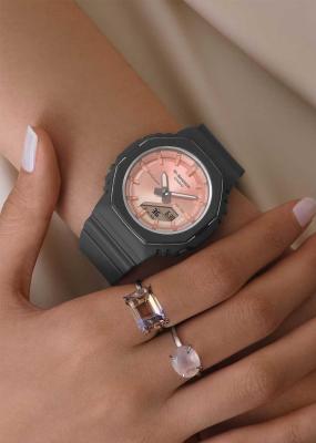 Наручные часы  Casio  G-Shock Casio GMA-P2110SC-4A (фото 2)