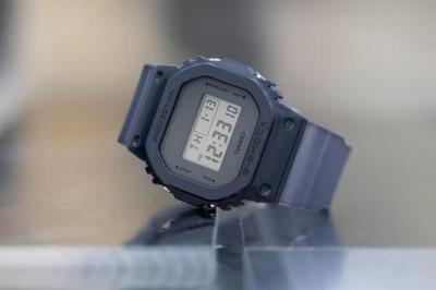 Наручные часы  Casio  G-Shock Casio GM-5600MF-2E (фото 6)