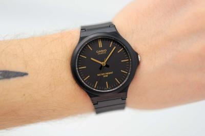 Наручные часы  Casio  Collection Casio MW-240-1E2 (фото 10)