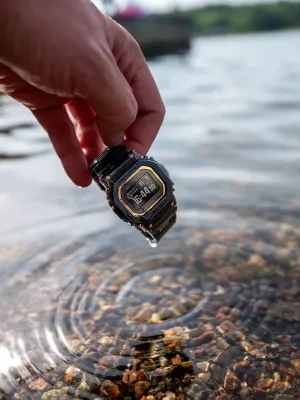 Casio GMW-BZ5000BD-1E