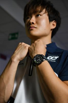 Наручные часы  Casio  Edifice Casio EQB-1200AT-1A (фото 13)