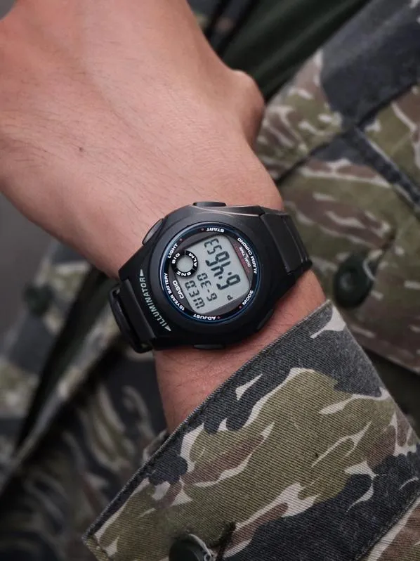 Наручные часы  Casio  Collection Casio F-200W-1A (фото 3)