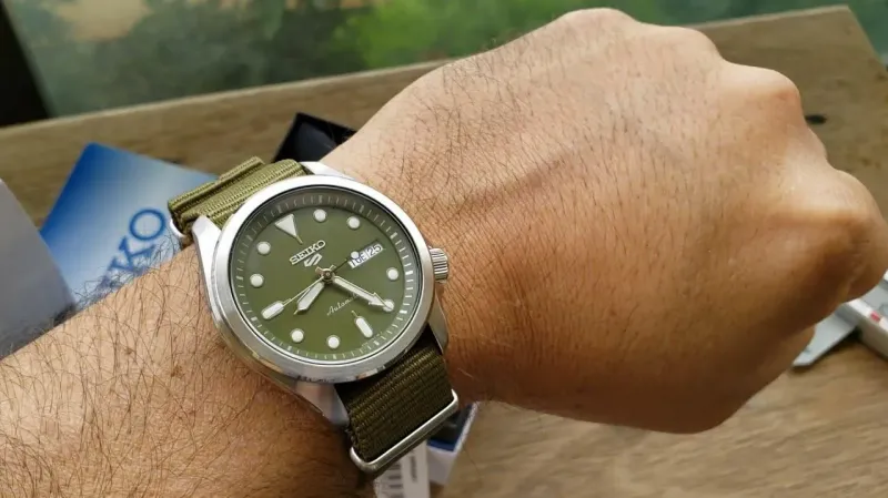 Наручные часы  Seiko  Seiko 5 Sports Seiko SRPE65K1 (фото 4)