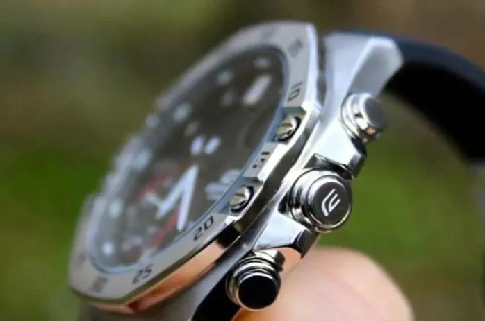 Наручные часы  Casio  Edifice Casio ECB-10P-1A (фото 2)