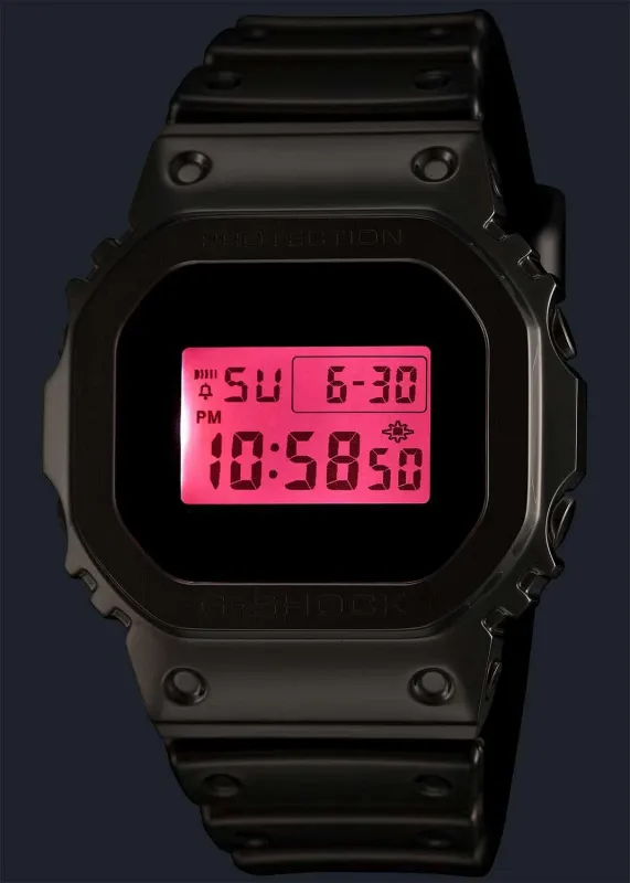 Casio GM-5600YRA-8E