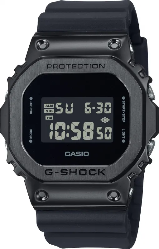 Наручные часы  Casio  G-Shock Casio GM-5600UB-1E (фото 1)
