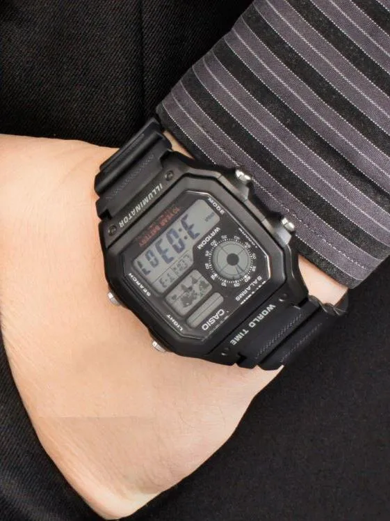 Наручные часы  Casio  Collection Casio AE-1200WH-1A (фото 5)