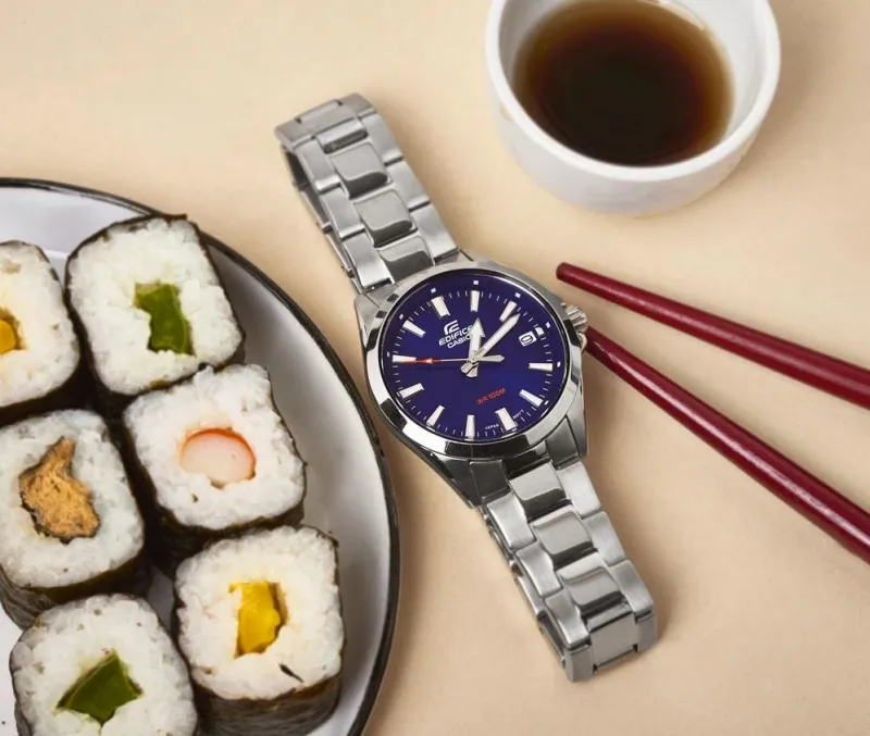 Наручные часы  Casio  Edifice Casio EFV-100D-2A (фото 7)