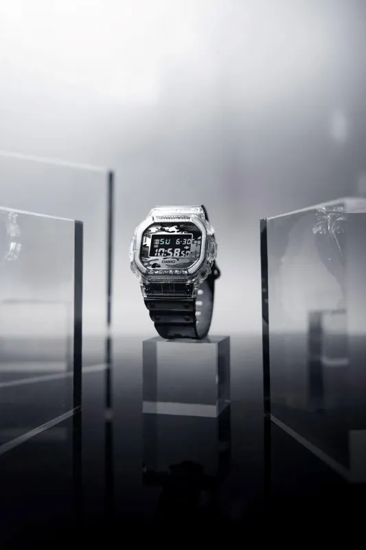 Casio DW-5600SKC-1E