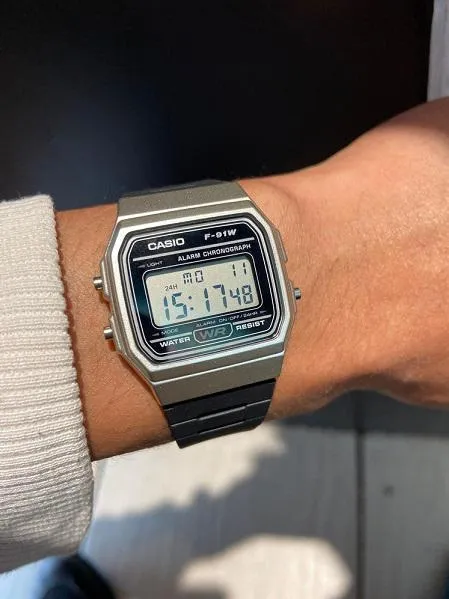 Наручные часы  Casio  Collection Casio F-91WM-7A (фото 6)