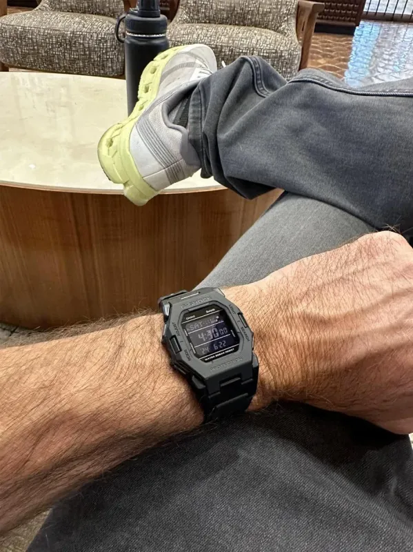 Наручные часы  Casio  G-Shock Casio GD-B500-1E (фото 2)