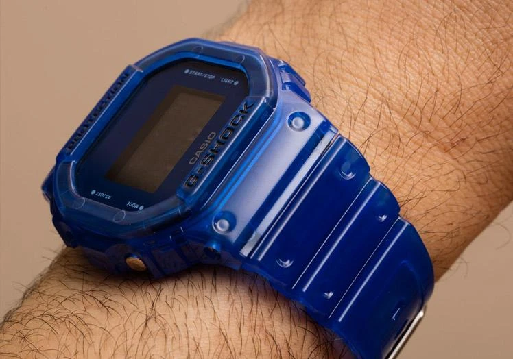 Наручные часы  Casio  G-Shock Casio DW-5600SB-2E (фото 3)