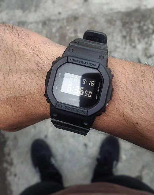 Наручные часы  Casio  G-Shock Casio DW-5600BB-1E (фото 4)