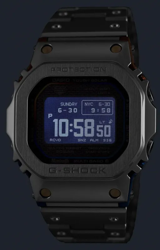 Casio GMW-BZ5000RC-1E