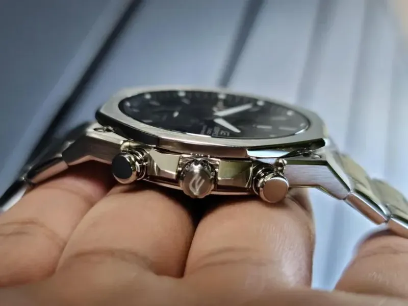 Наручные часы  Casio  Edifice Casio EFS-S570D-1A (фото 12)