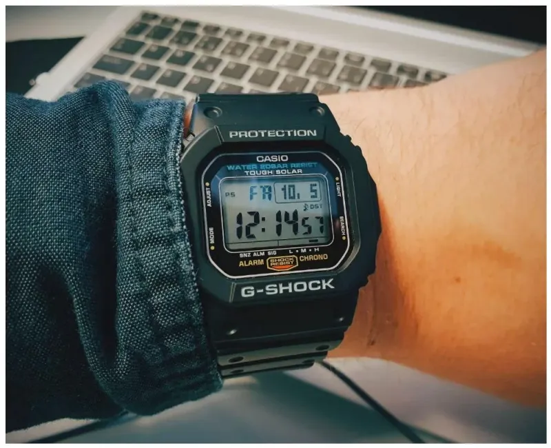 Наручные часы  Casio  G-Shock Casio G-5600UE-1E (фото 6)