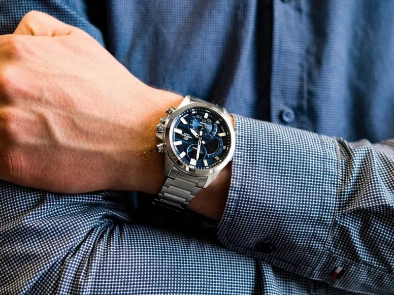 Наручные часы  Casio  Edifice Casio ECB-30D-2A (фото 3)