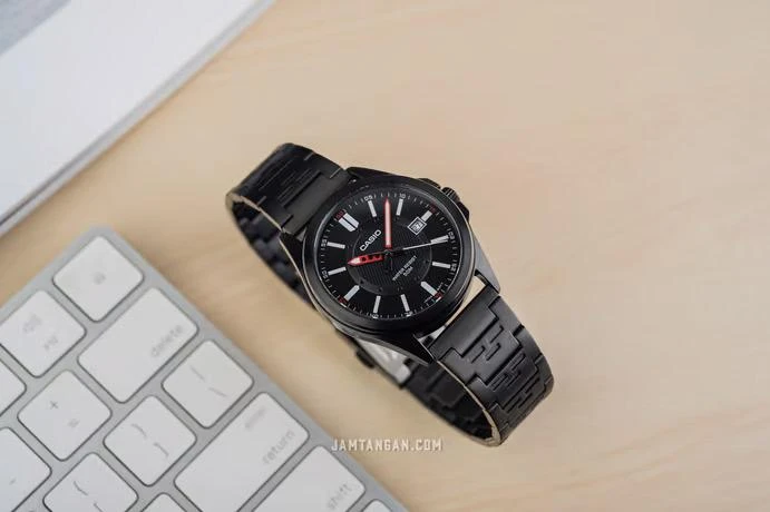 Наручные часы  Casio  Collection Casio MTP-E700B-1E (фото 4)