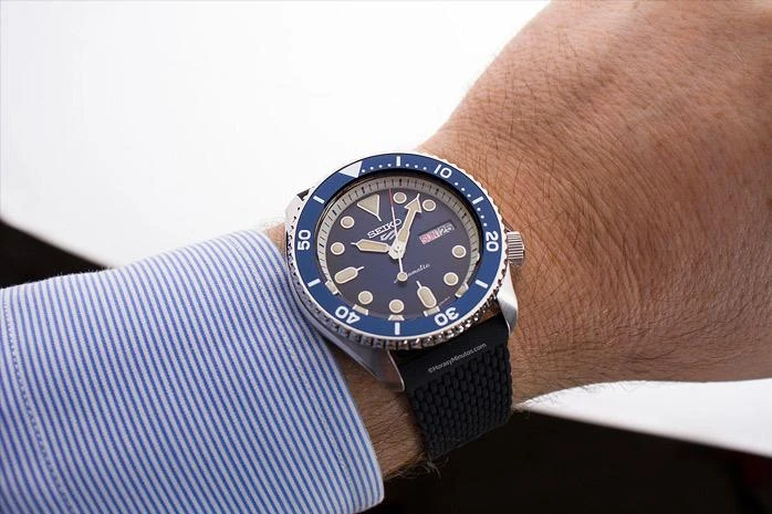 Наручные часы  Seiko  Seiko 5 Sports Seiko SRPD71K2 (фото 6)