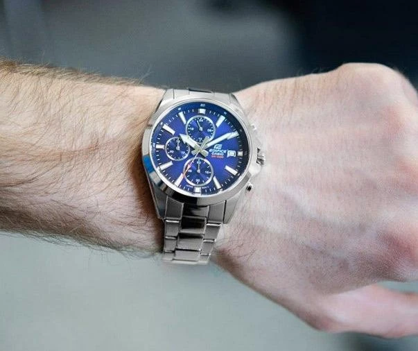 Наручные часы  Casio  Edifice Casio EFV-560D-2A (фото 3)