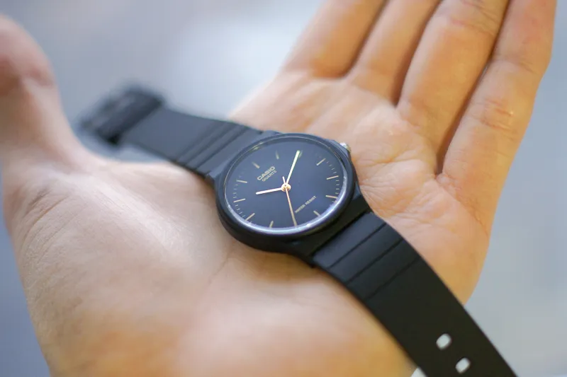 Наручные часы  Casio  Collection Casio MQ-24-1E (фото 10)