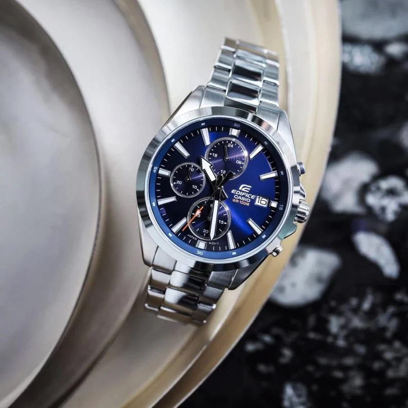 Наручные часы  Casio  Edifice Casio EFV-560D-2A (фото 2)