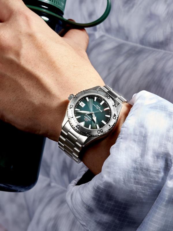 Orient RA-AC0Q13E