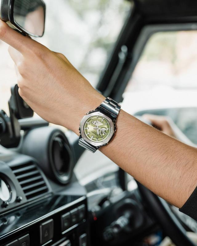 Наручные часы  Casio  G-Shock Casio GM-2110D-3A (фото 6)