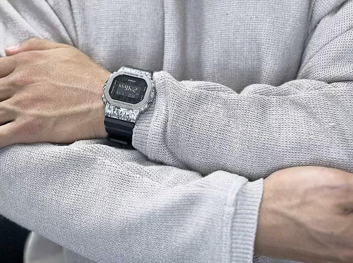 Наручные часы  Casio  G-Shock Casio GM-5600GC-1E (фото 5)