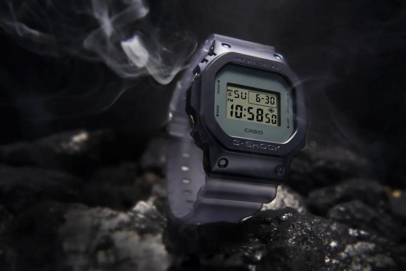 Наручные часы  Casio  G-Shock Casio GM-5600MF-2E (фото 7)