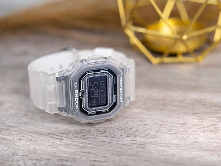 Наручные часы  Casio  G-Shock Casio DW-B5600G-7E (фото 4)