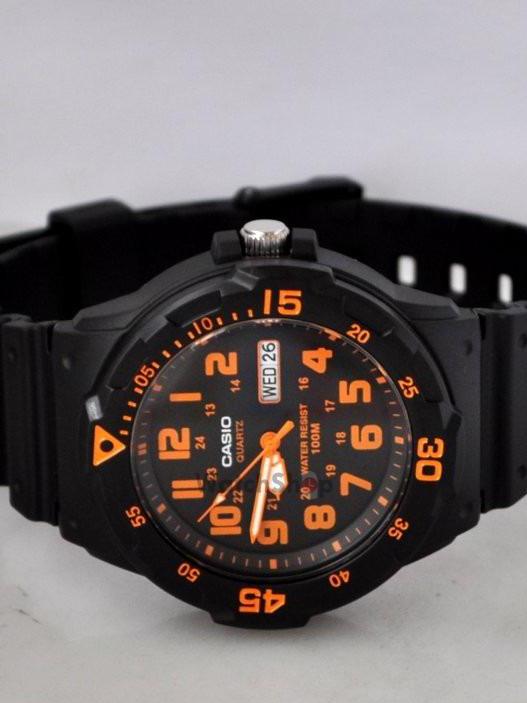 Наручные часы  Casio  Collection Casio MRW-200H-4B (фото 2)