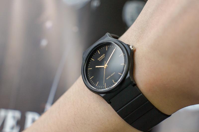 Наручные часы  Casio  Collection Casio MQ-24-1E (фото 8)