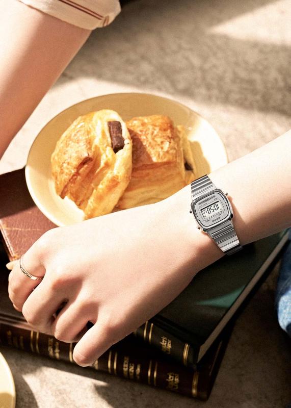 Casio LA-670WEA-7E