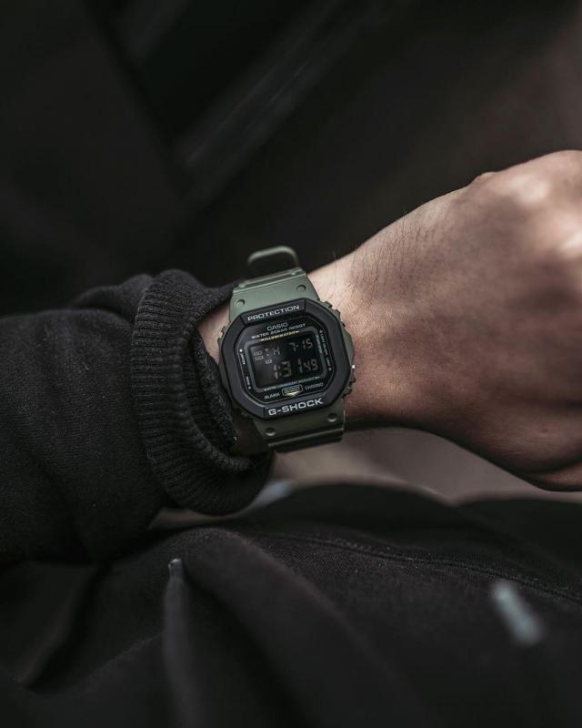 Наручные часы  Casio  G-Shock Casio DW-5610SU-3E (фото 2)