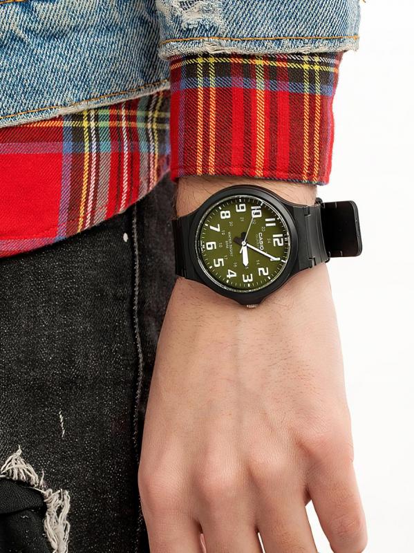 Наручные часы  Casio  Collection Casio MW-240-3B (фото 1)