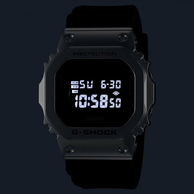 Наручные часы  Casio  G-Shock Casio GM-5600U-1E (фото 7)