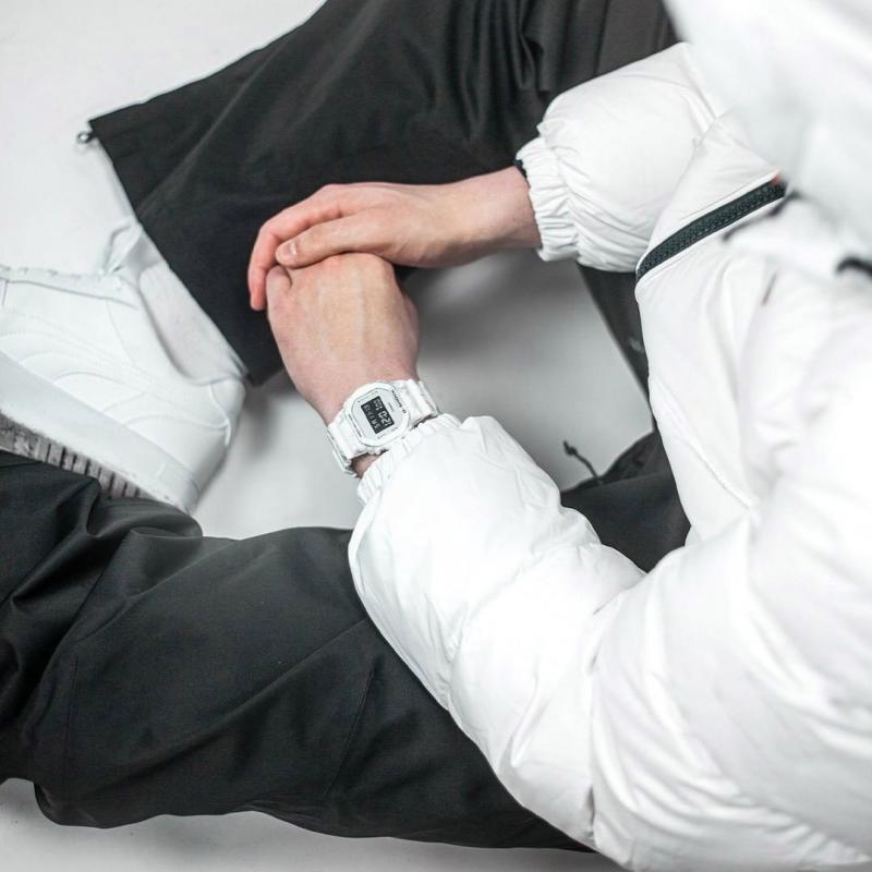 Наручные часы  Casio  G-Shock Casio DW-5600GC-7E (фото 4)