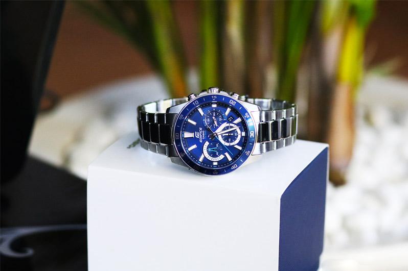 Наручные часы  Casio  Edifice Casio EFV-570D-2A (фото 4)