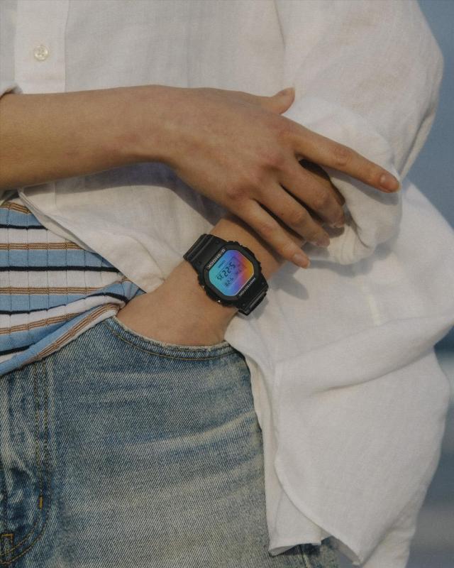 Наручные часы  Casio  G-Shock Casio DW-5600SR-1E (фото 2)