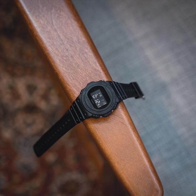 Наручные часы  Casio  G-Shock Casio DW-5750E-1B (фото 8)